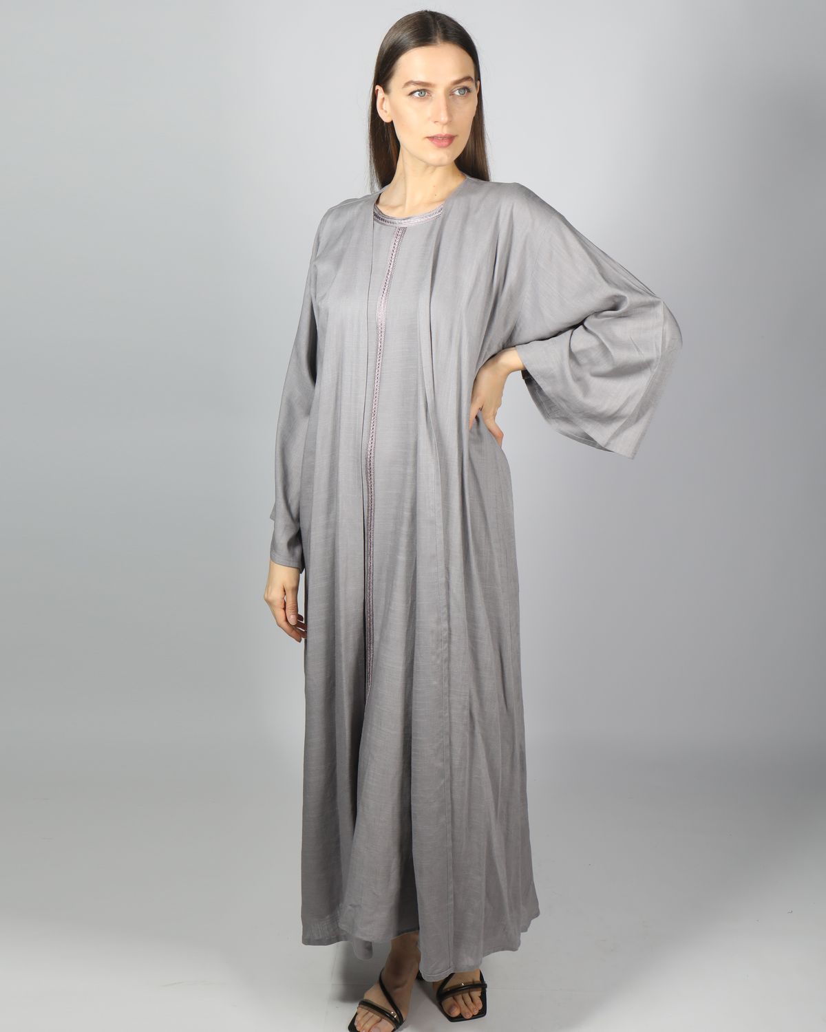 Relaxed Kimono Abaya in stone grey